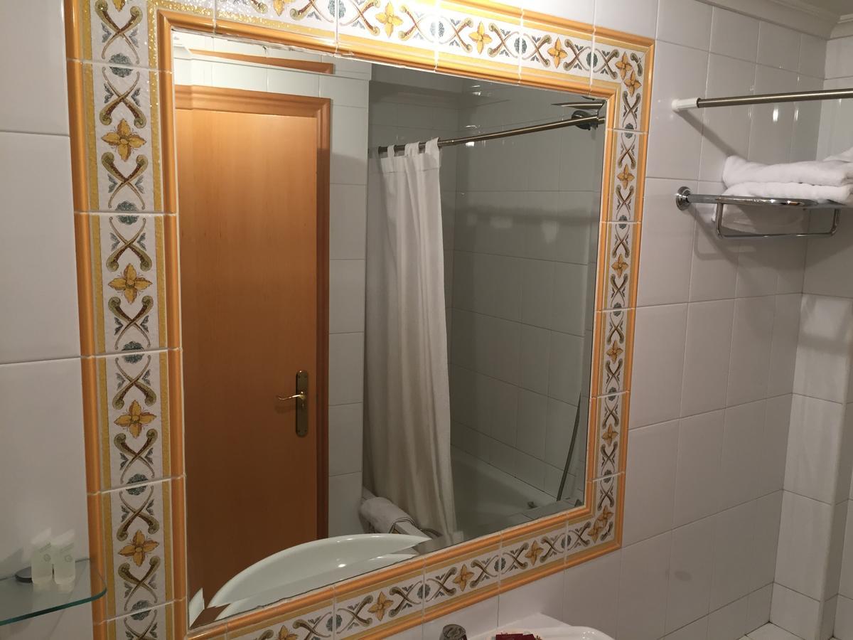 Hotel Los Angeles La Bañeza Buitenkant foto
